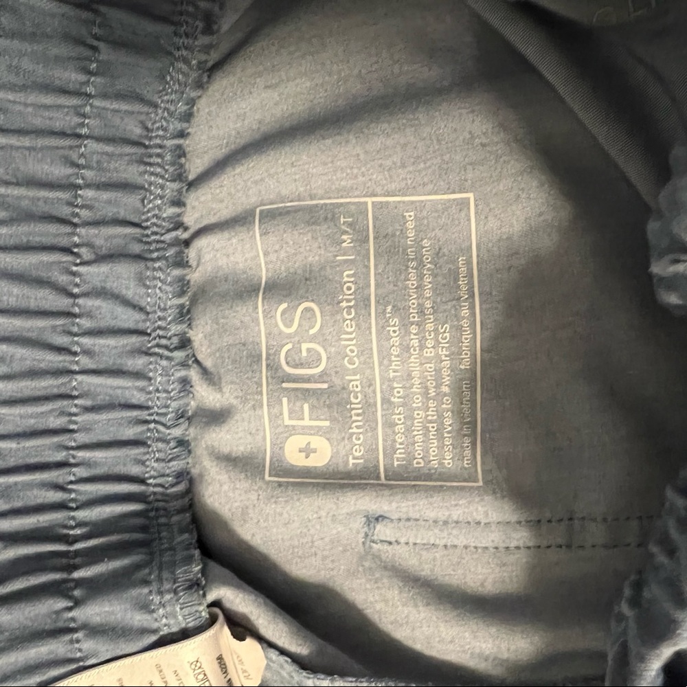 Figs medium tall jogger scrubs